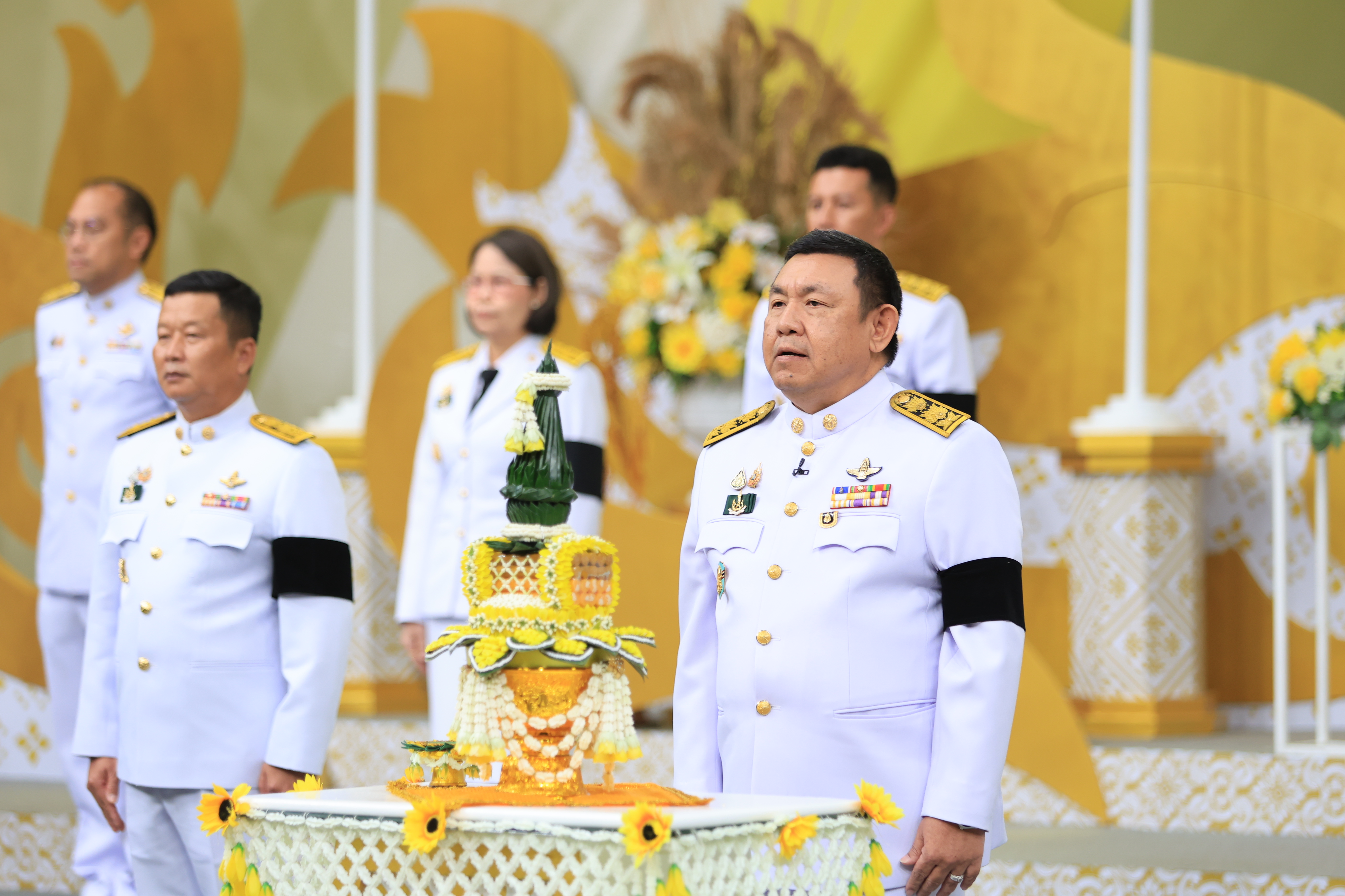 title - คณะผู้บริหาร ส.ป.ก. บันทึกเทปถวายพระพรชัยมงคล เนื่องในโอกาสมหามงคลเฉลิมพระชนมพรรษา 74 พรรษา พระบาทสมเด็จพระปรเมนทรรามาธิบดีศรีสินทร มหาวชิราลงกรณ พระวชิรเกล้าเจ้าอยู่หัว